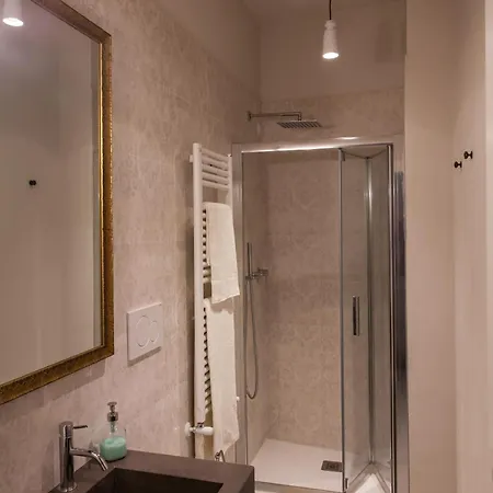 Penthouse In Siena's Heart With Elevator & Parking Апартаменты *