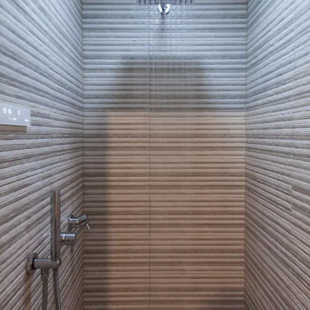 Penthouse In Siena's Heart With Elevator & Parking Apartament