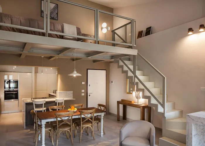 Penthouse In Siena's Heart With Elevator & Parking Siena