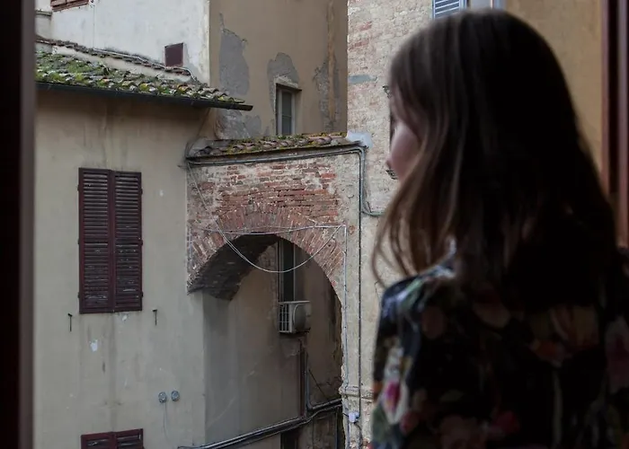 Penthouse In Siena's Heart With Elevator & Parking Apartment *