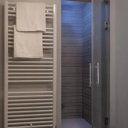 Penthouse In Siena's Heart With Elevator & Parking * Σιένα